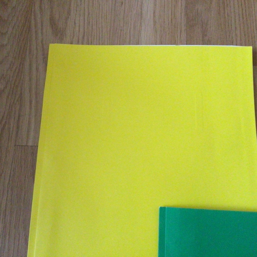 2 folders - Picture 3 of 3